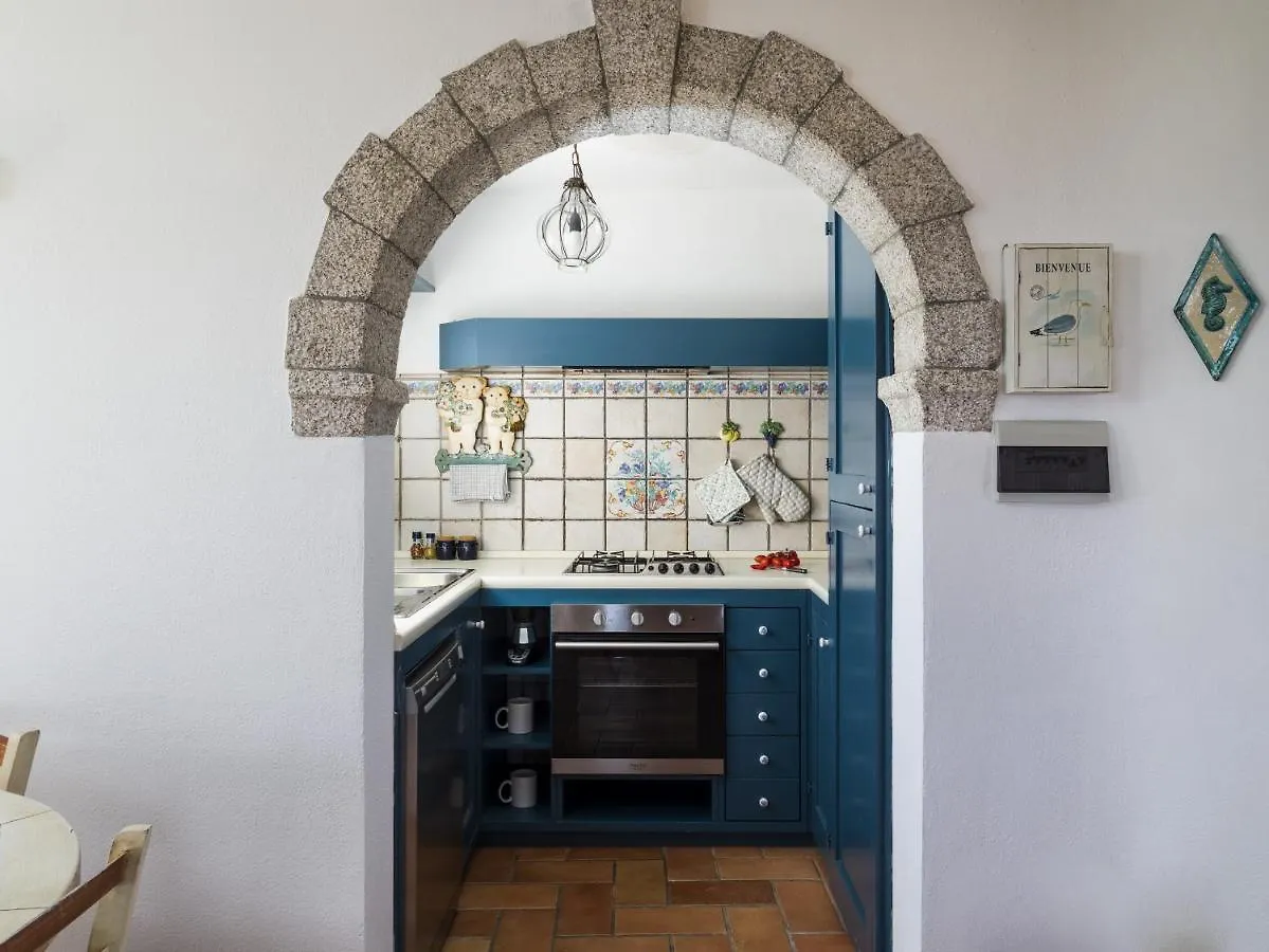 Villa Majra - Klodge Olbia 0*,  Italy